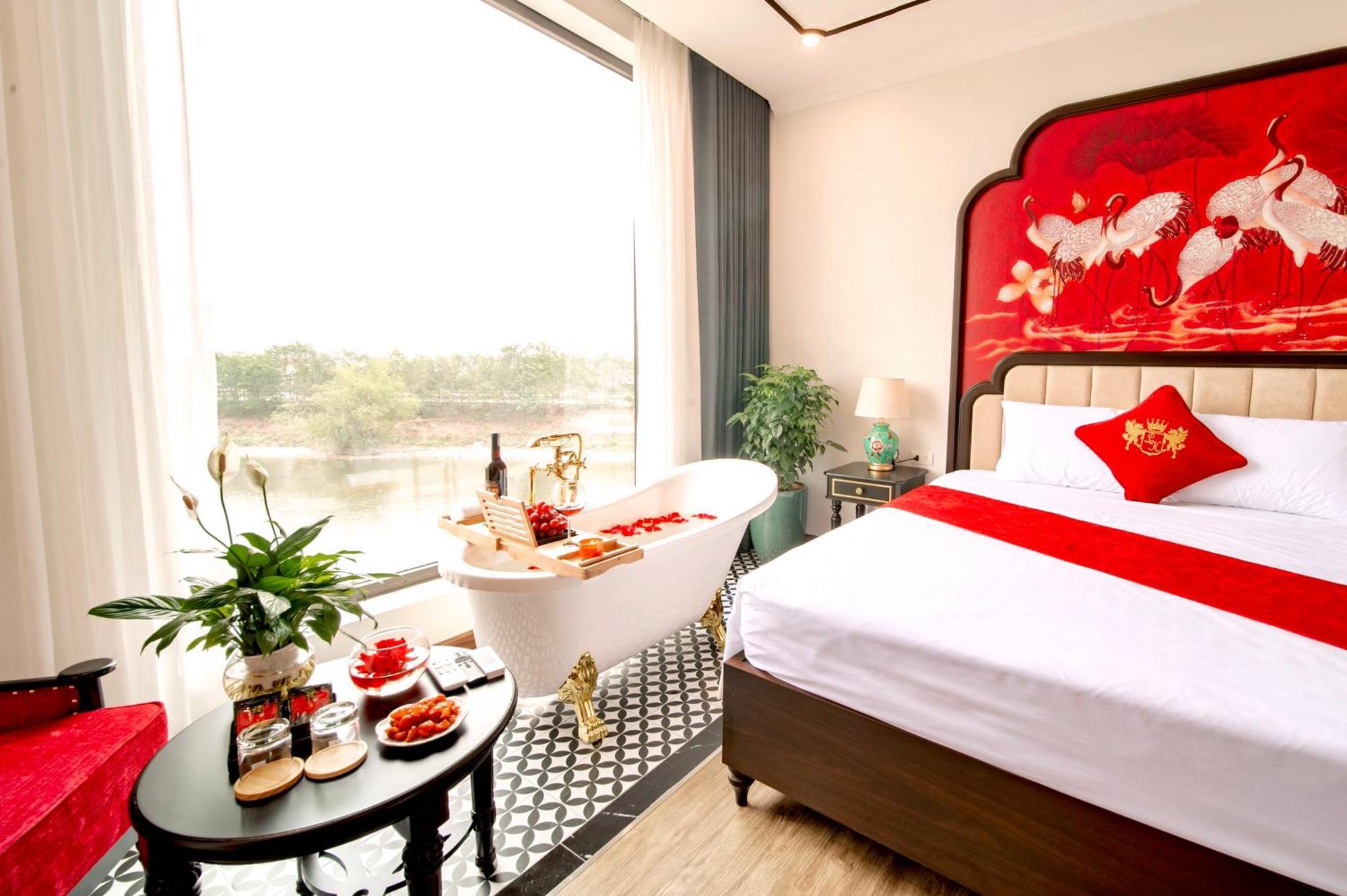 Lake Hotel Soc Son Hanoi Exterior photo
